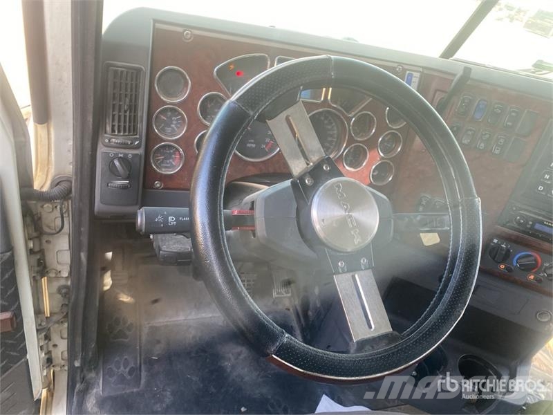 Mack GU713 Bañeras basculantes usadas