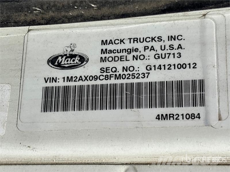 Mack GU713 Bañeras basculantes usadas