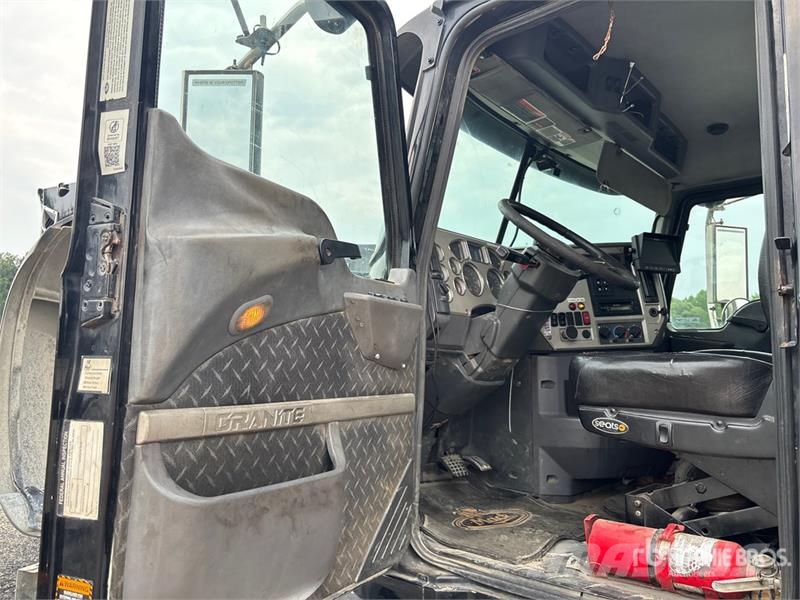 Mack GU713 Tipper trucks