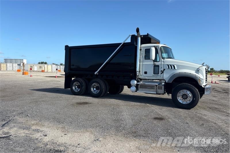 Mack GU713 Kiper kamioni