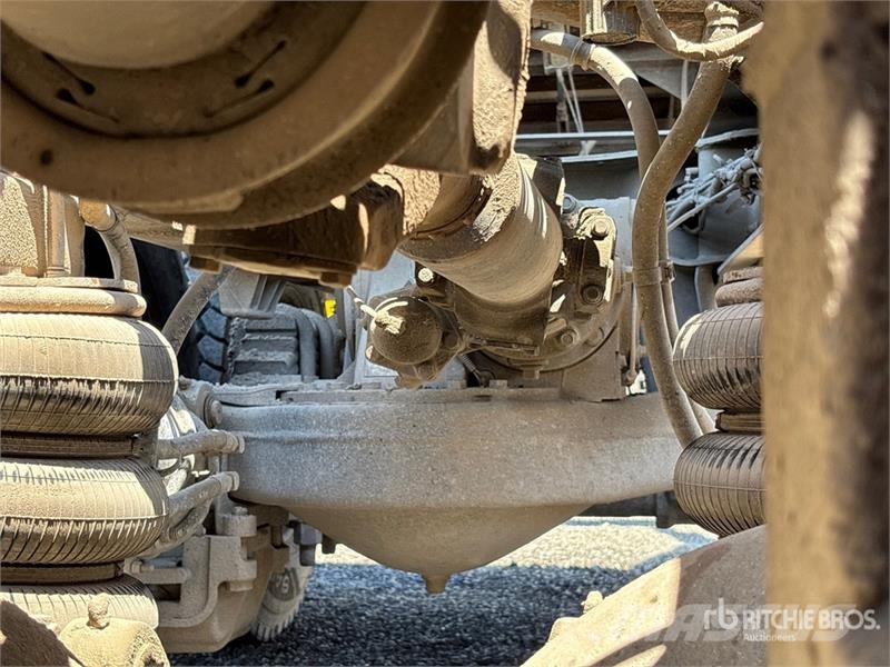Mack GU713 Bañeras basculantes usadas