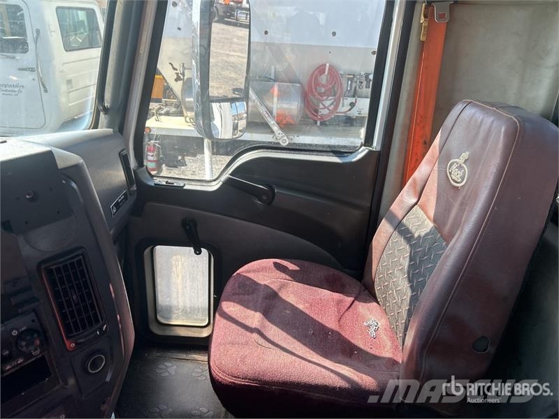 Mack GU713 Komunalni tovornjaki