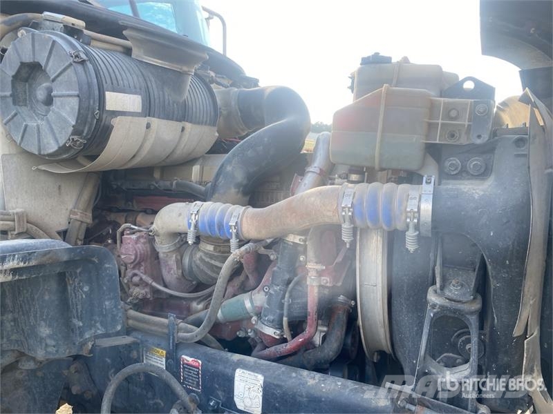 Mack GU713 Bañeras basculantes usadas