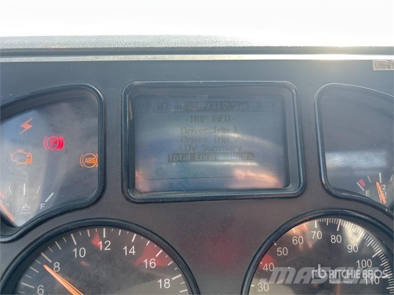 Mack GU713 Komunalni tovornjaki