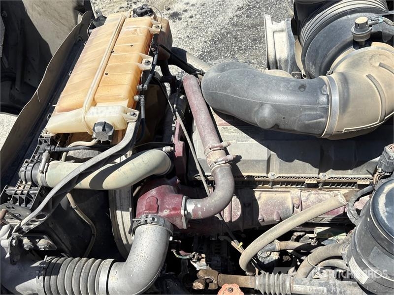Mack GU713 Bañeras basculantes usadas