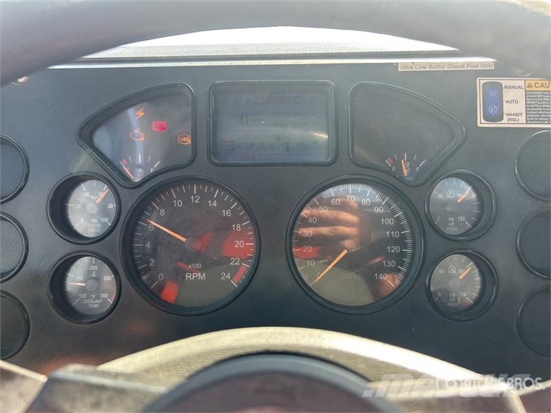 Mack GU713 Komunalni tovornjaki