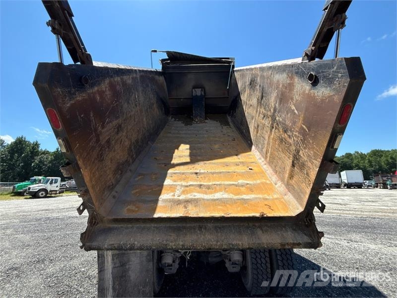 Mack GU713 Bañeras basculantes usadas