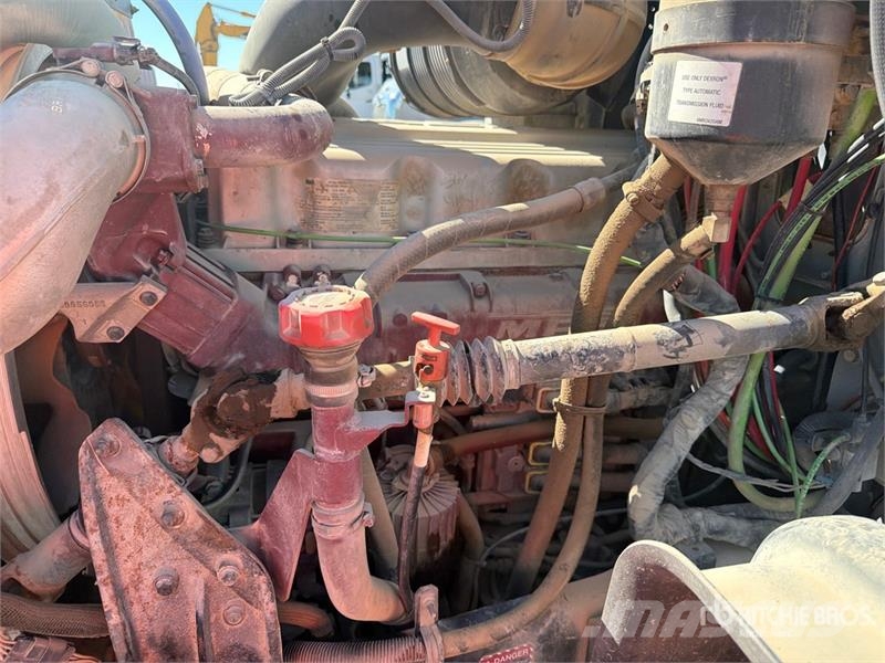 Mack GU713 Vlačilci