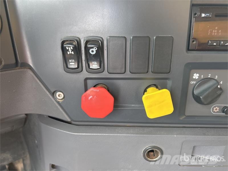 Mack GU713 Tippbilar