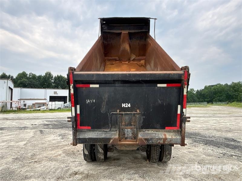 Mack GU713 Tipper trucks