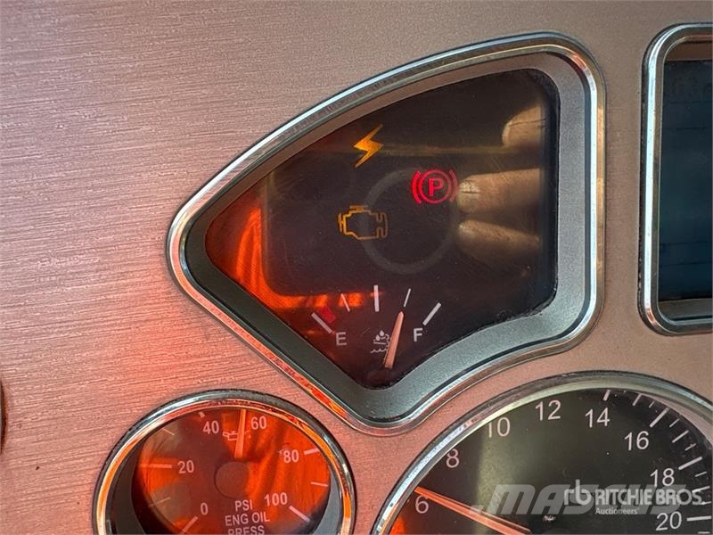 Mack GU713 Kiper kamioni