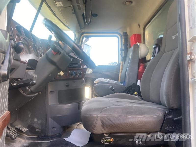 Mack GU713 Bañeras basculantes usadas