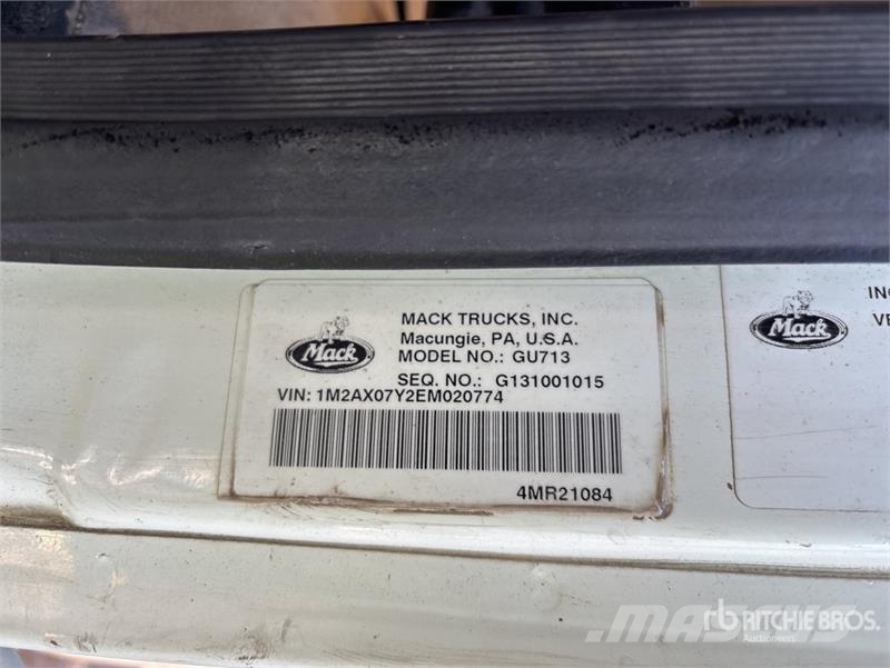 Mack GU713 Tipper trucks