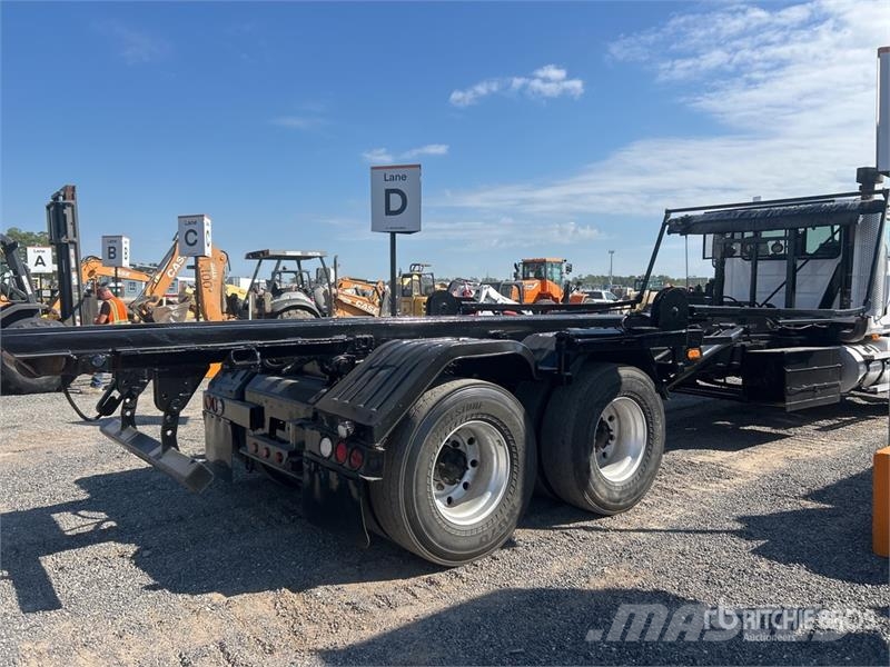 Mack GU713 Komunalni tovornjaki