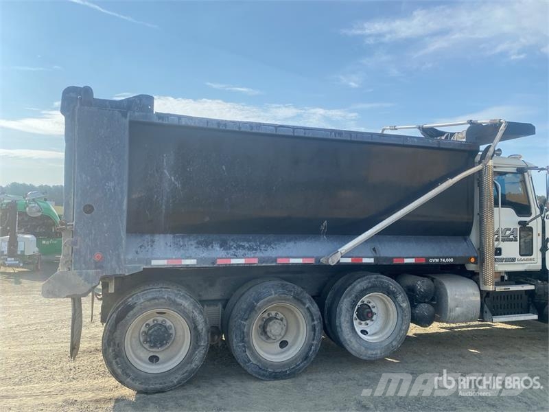 Mack GU713 Bañeras basculantes usadas