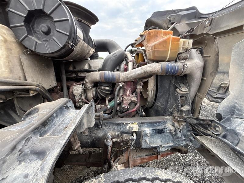 Mack GU713 Tipper trucks