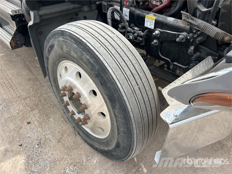 Mack GU713 Tippbilar