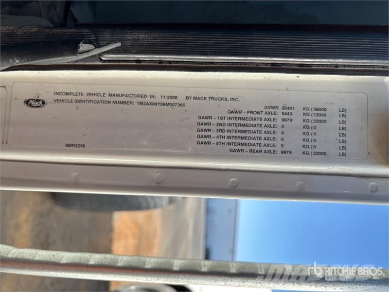 Mack GU713 Prime Movers