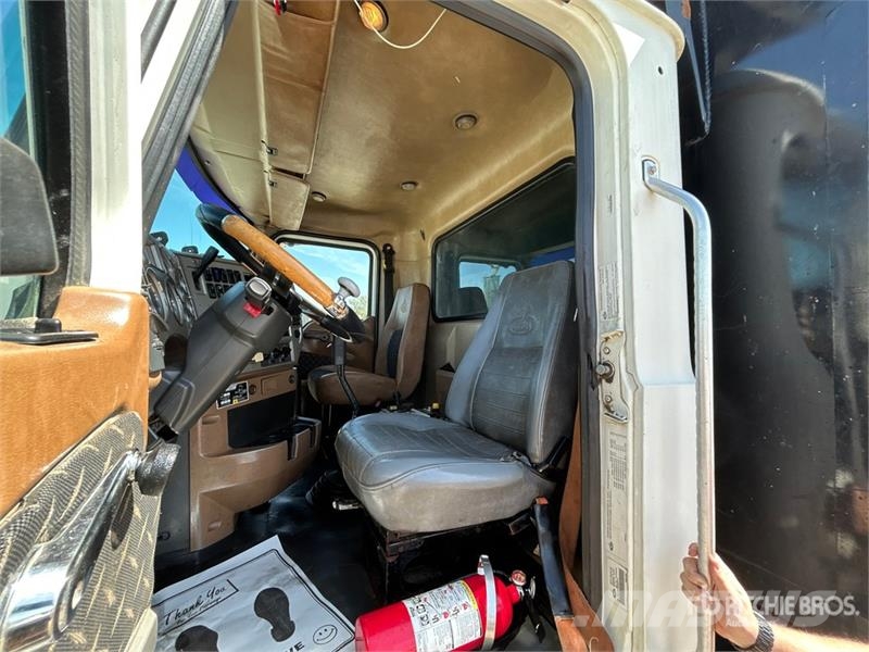 Mack GU713 Tipper trucks