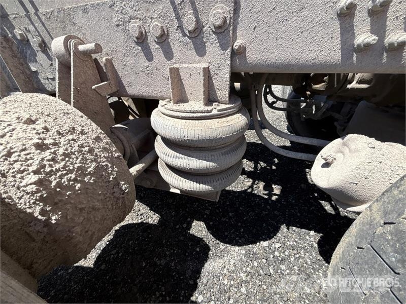 Mack GU713 Bañeras basculantes usadas
