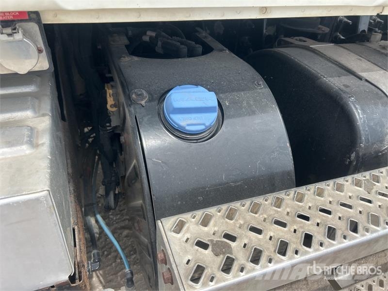 Mack GU713 Tippbilar