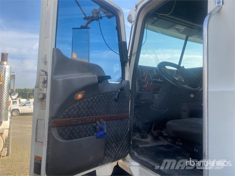 Mack GU713 Bañeras basculantes usadas