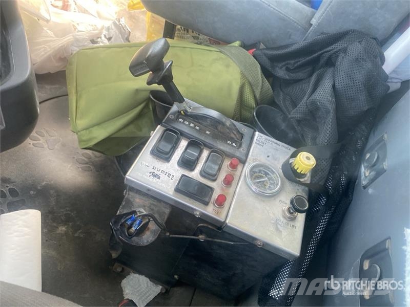Mack GU713 Bañeras basculantes usadas