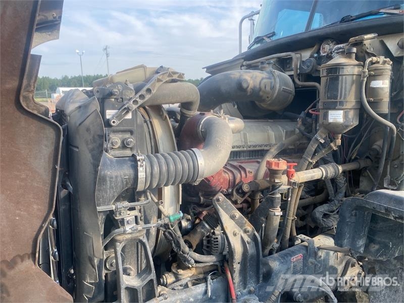 Mack GU713 Bañeras basculantes usadas