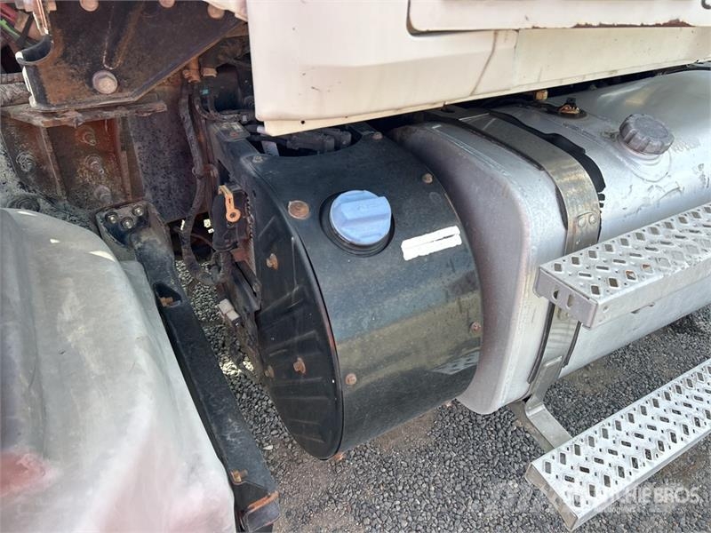 Mack GU713 Beton-Mischfahrzeuge