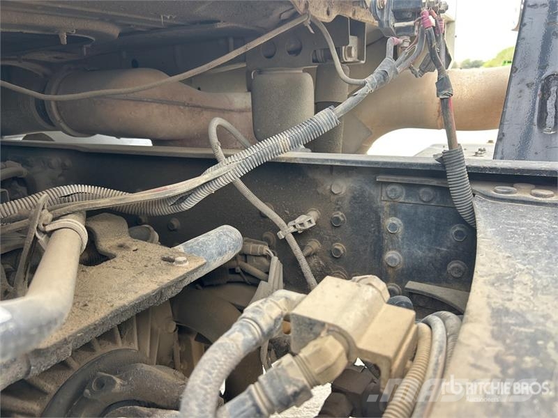 Mack GU713 Tippbilar