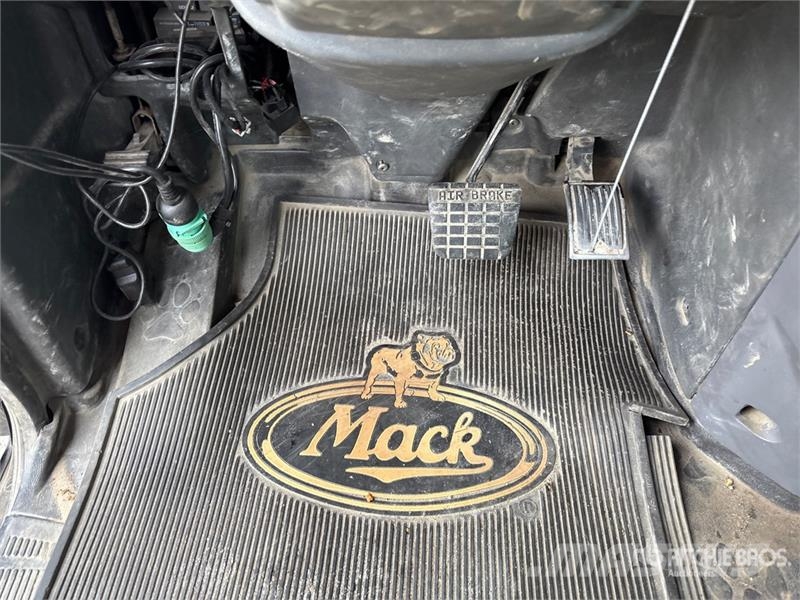 Mack GU713 Tipper trucks