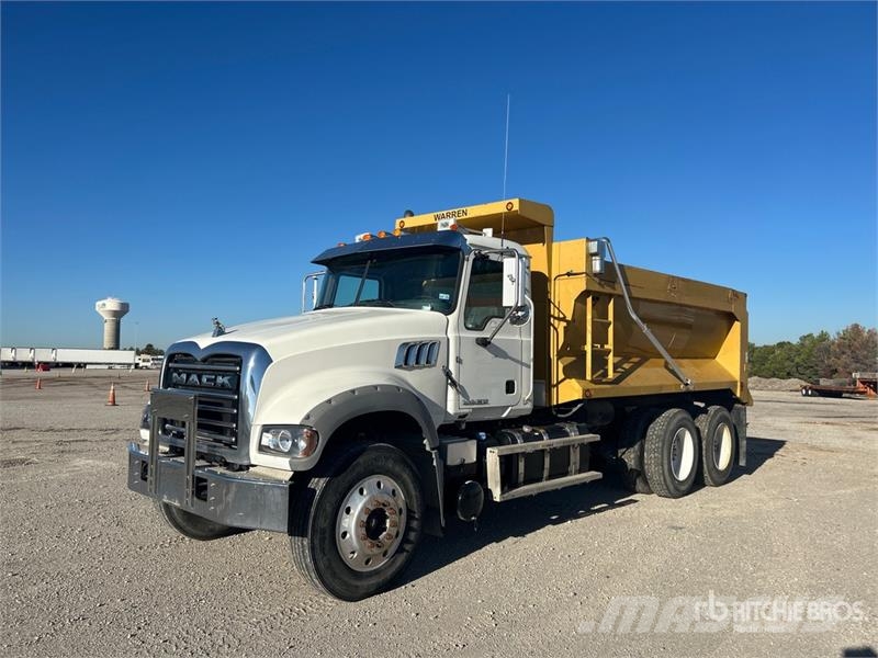 Mack GU713 ダンプ