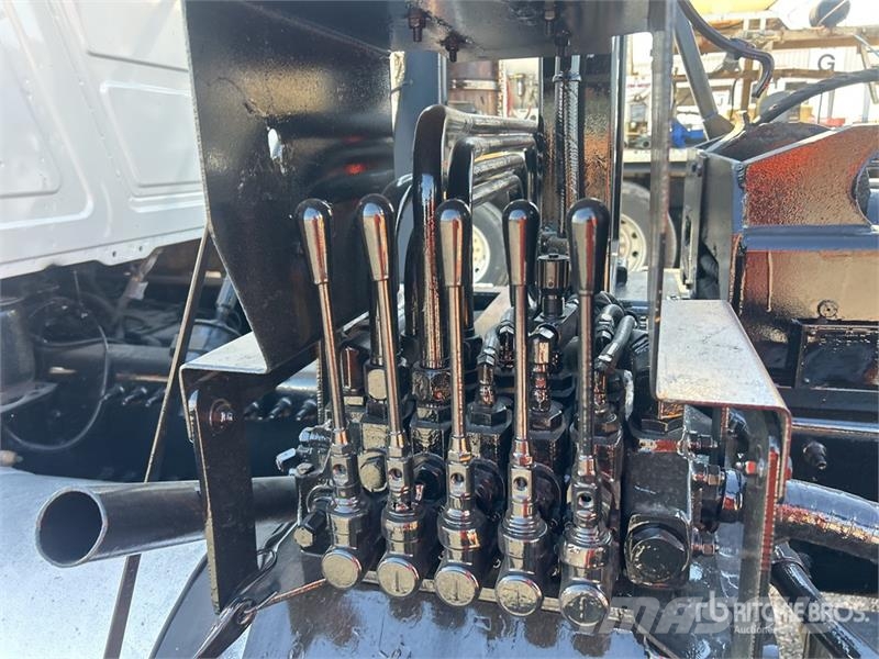 Mack GU713 Komunalni tovornjaki