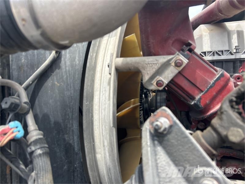 Mack GU713 Tippbilar