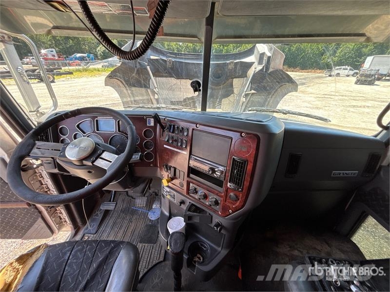 Mack GU713 Bañeras basculantes usadas