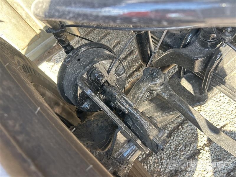 Mack GU713 Komunalni tovornjaki