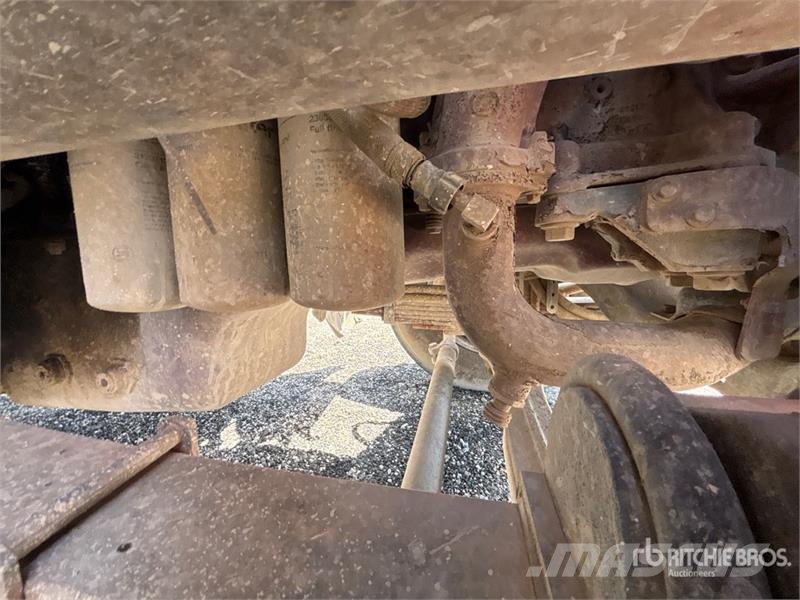Mack GU713 Bañeras basculantes usadas
