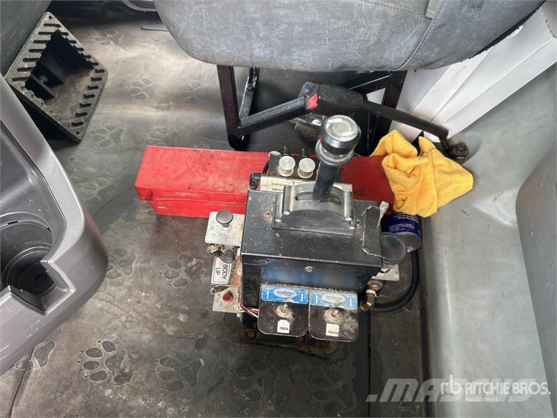 Mack GU713 Tippbilar