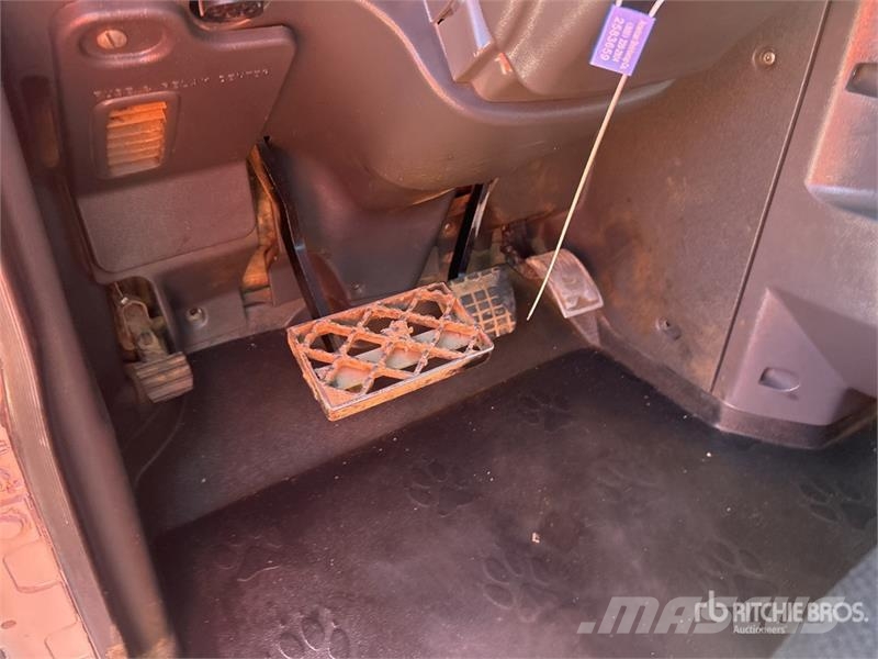 Mack GU713 Komunalni tovornjaki