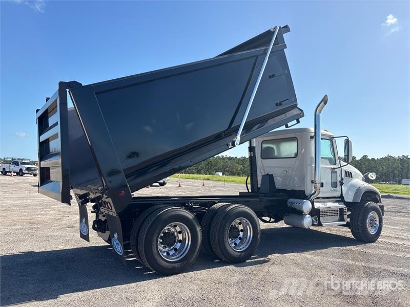 Mack GU713 Kiper kamioni