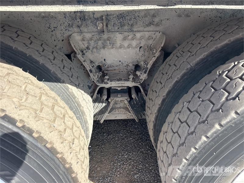 Mack GU713 Beton-Mischfahrzeuge