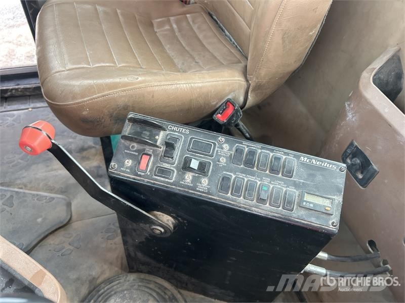 Mack GU713 10x4 Mixer Truck Avtomešalci za beton
