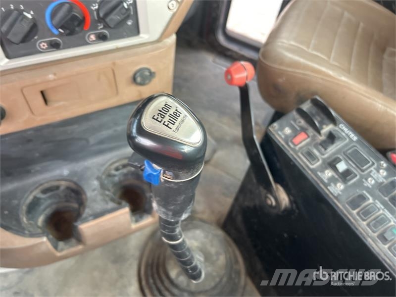 Mack GU713 10x4 Mixer Truck Avtomešalci za beton
