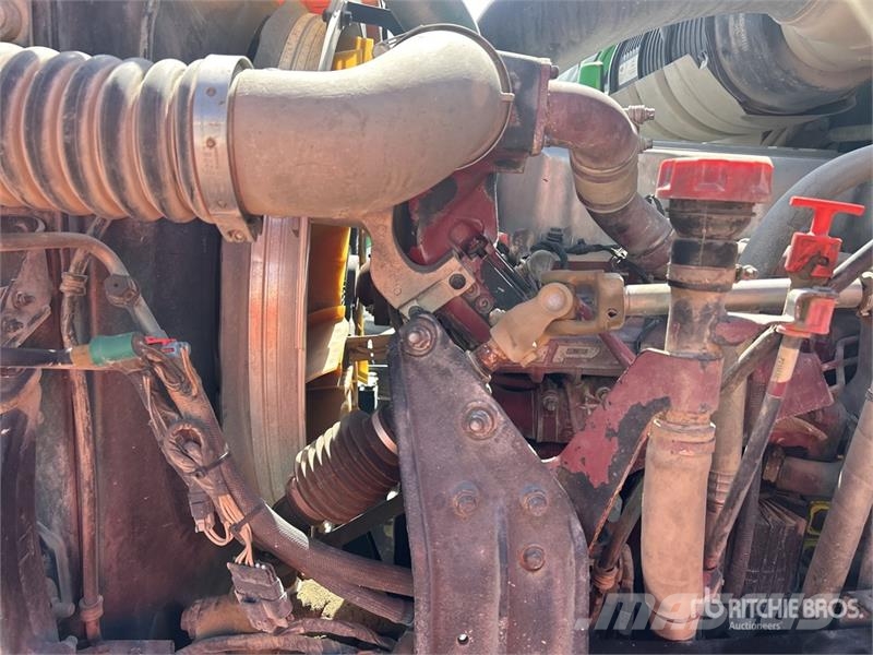 Mack GU713 10x4 Mixer Truck Kamioni mešalice za beton