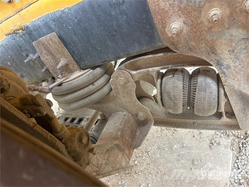 Mack GU713 10x4 Mixer Truck Avtomešalci za beton