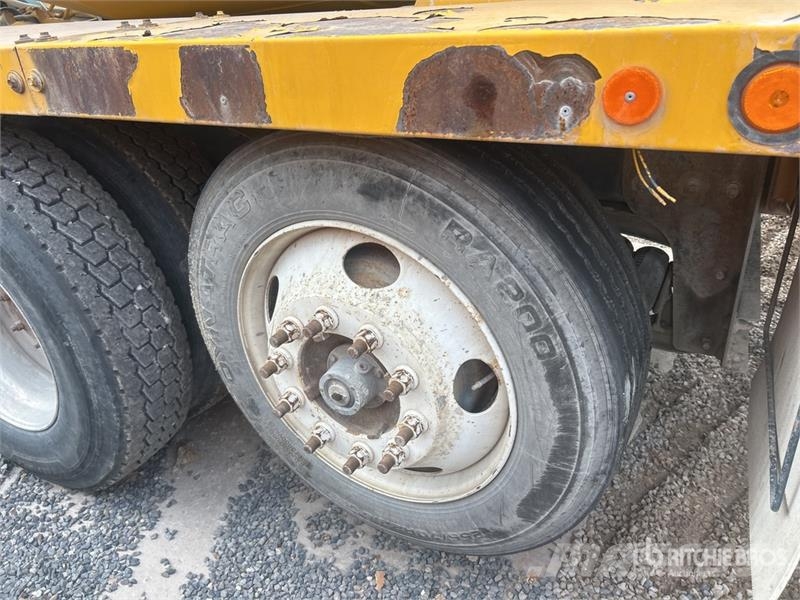 Mack GU713 10x4 Mixer Truck Avtomešalci za beton