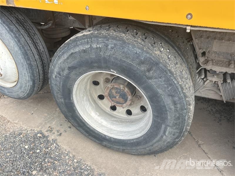 Mack GU713 10x4 Mixer Truck Avtomešalci za beton