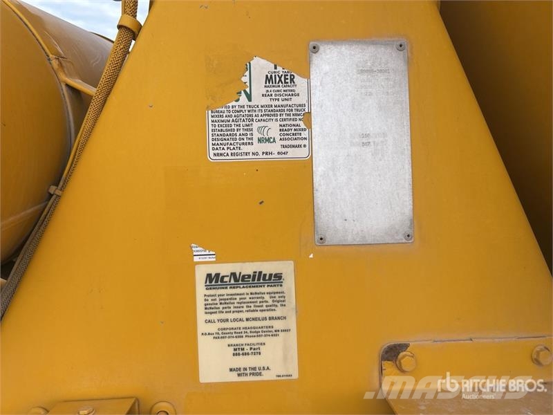 Mack GU713 10x4 Mixer Truck Avtomešalci za beton