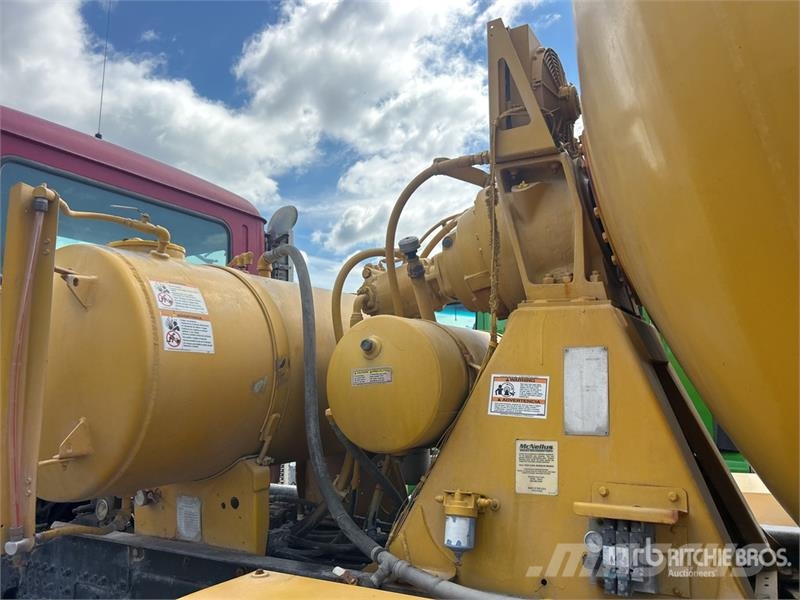 Mack GU713 10x4 Mixer Truck Kamioni mešalice za beton