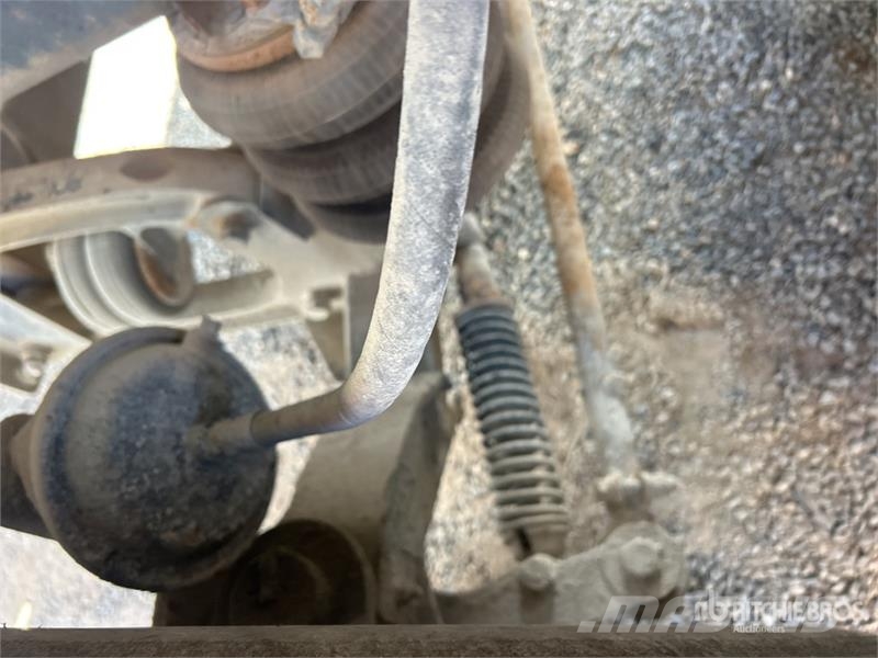 Mack GU713 10x4 Mixer Truck Kamioni mešalice za beton